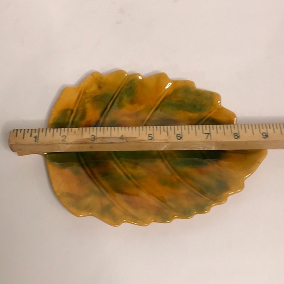 Leaf Dish - Picture 5 of 6